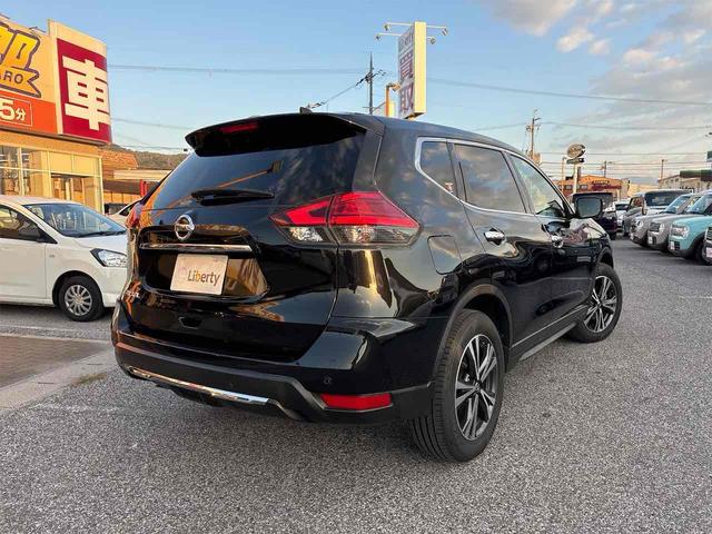 エクストレイル ２０Ｘ　４ＷＤ　衝突軽減Ｂ　プロパイロット　純正９インチナビ　Ｂｌｕｅｔｏｏｔｈ対応　アラウンドビューモニター　クルーズコントロール　パワーバックドア　ＬＥＤヘッドライト　プッシュスタート　電子パーキング（22枚目）