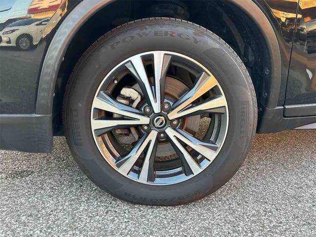 エクストレイル ２０Ｘ　４ＷＤ　衝突軽減Ｂ　プロパイロット　純正９インチナビ　Ｂｌｕｅｔｏｏｔｈ対応　アラウンドビューモニター　クルーズコントロール　パワーバックドア　ＬＥＤヘッドライト　プッシュスタート　電子パーキング（26枚目）