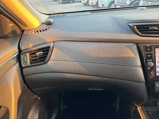 エクストレイル ２０Ｘ　４ＷＤ　衝突軽減Ｂ　プロパイロット　純正９インチナビ　Ｂｌｕｅｔｏｏｔｈ対応　アラウンドビューモニター　クルーズコントロール　パワーバックドア　ＬＥＤヘッドライト　プッシュスタート　電子パーキング（43枚目）