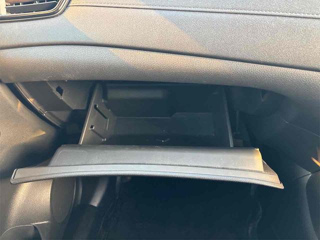 エクストレイル ２０Ｘ　４ＷＤ　衝突軽減Ｂ　プロパイロット　純正９インチナビ　Ｂｌｕｅｔｏｏｔｈ対応　アラウンドビューモニター　クルーズコントロール　パワーバックドア　ＬＥＤヘッドライト　プッシュスタート　電子パーキング（44枚目）