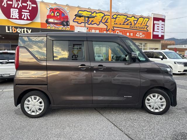 ルークス Ｘ　全周囲カメラ　両側スライド・片側電動　クリアランスソナー　オートライト　スマートキー　アイドリングストップ　電動格納ミラー　ベンチシート　ＣＶＴ　エアコン　パワーウィンドウ（17枚目）