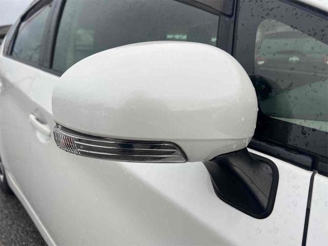 プリウス S ナビ ETC Bluetooth TV アルミホイール オートライト HID CVT スマートキー 電動格納ミラー 盗難防止システム CD USB 衝突安全ボディ ABS ESC エアコン(20枚目)