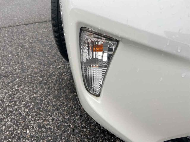 プリウス S ナビ ETC Bluetooth TV アルミホイール オートライト HID CVT スマートキー 電動格納ミラー 盗難防止システム CD USB 衝突安全ボディ ABS ESC エアコン(24枚目)