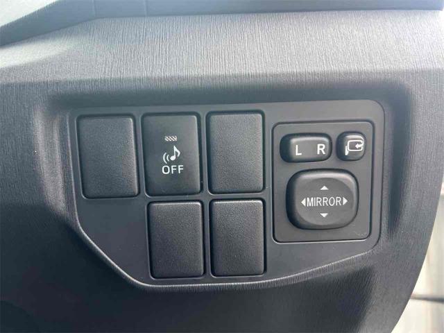 プリウス S ナビ ETC Bluetooth TV アルミホイール オートライト HID CVT スマートキー 電動格納ミラー 盗難防止システム CD USB 衝突安全ボディ ABS ESC エアコン(34枚目)