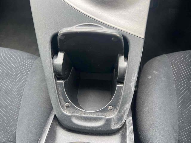 プリウス S ナビ ETC Bluetooth TV アルミホイール オートライト HID CVT スマートキー 電動格納ミラー 盗難防止システム CD USB 衝突安全ボディ ABS ESC エアコン(44枚目)