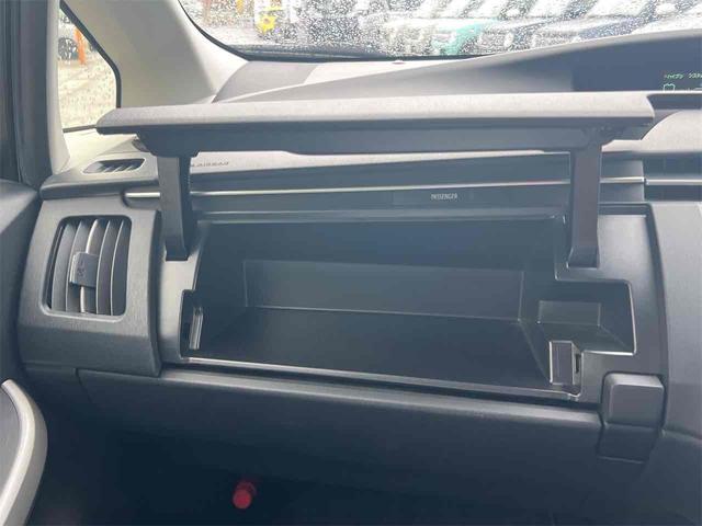 プリウス S ナビ ETC Bluetooth TV アルミホイール オートライト HID CVT スマートキー 電動格納ミラー 盗難防止システム CD USB 衝突安全ボディ ABS ESC エアコン(46枚目)