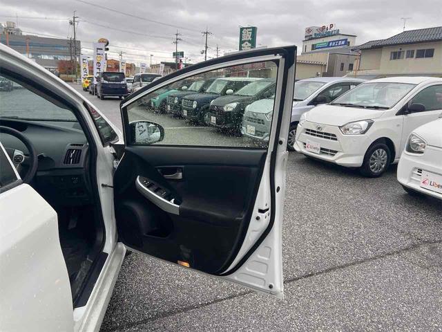 プリウス S ナビ ETC Bluetooth TV アルミホイール オートライト HID CVT スマートキー 電動格納ミラー 盗難防止システム CD USB 衝突安全ボディ ABS ESC エアコン(50枚目)