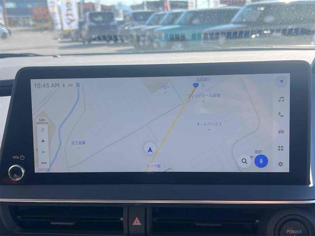 プリウス Ｚ　全周囲カメラ　ディスプレイオーディオ　ＴＶ　クリアランスソナー　オートクルーズコントロール　レーンアシスト　パークアシスト　衝突被害軽減システム　アルミホイール　ＬＥＤヘッドランプ　サンルーフ（8枚目）