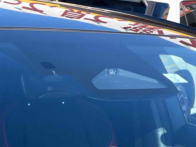 プリウス Ｚ　全周囲カメラ　ディスプレイオーディオ　ＴＶ　クリアランスソナー　オートクルーズコントロール　レーンアシスト　パークアシスト　衝突被害軽減システム　アルミホイール　ＬＥＤヘッドランプ　サンルーフ（28枚目）