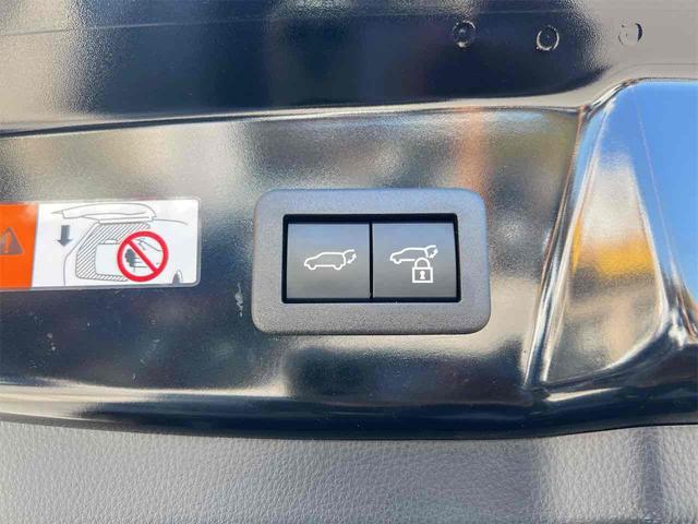 プリウス Ｚ　全周囲カメラ　ディスプレイオーディオ　ＴＶ　クリアランスソナー　オートクルーズコントロール　レーンアシスト　パークアシスト　衝突被害軽減システム　アルミホイール　ＬＥＤヘッドランプ　サンルーフ（32枚目）