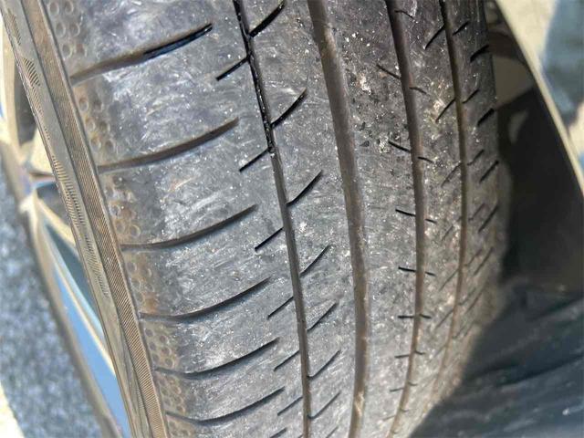 プリウス Ｚ　全周囲カメラ　ディスプレイオーディオ　ＴＶ　クリアランスソナー　オートクルーズコントロール　レーンアシスト　パークアシスト　衝突被害軽減システム　アルミホイール　ＬＥＤヘッドランプ　サンルーフ（33枚目）