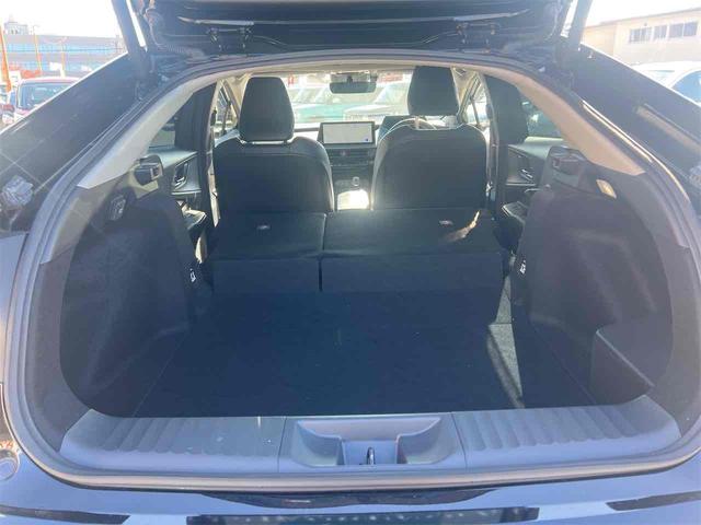 プリウス Ｚ　全周囲カメラ　ディスプレイオーディオ　ＴＶ　クリアランスソナー　オートクルーズコントロール　レーンアシスト　パークアシスト　衝突被害軽減システム　アルミホイール　ＬＥＤヘッドランプ　サンルーフ（34枚目）