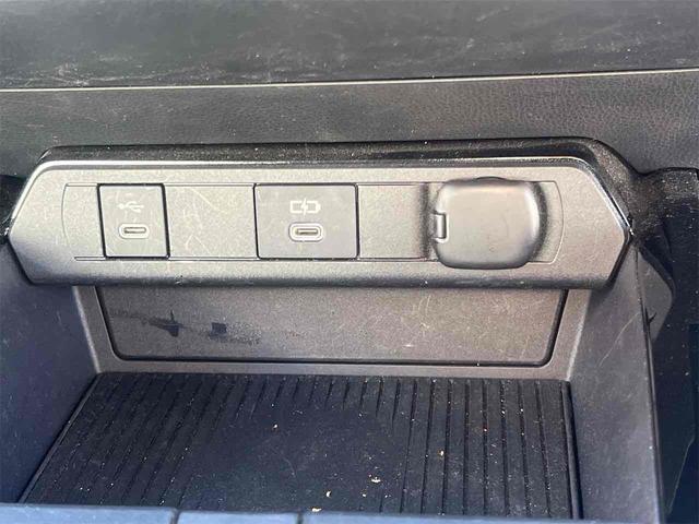 プリウス Ｚ　全周囲カメラ　ディスプレイオーディオ　ＴＶ　クリアランスソナー　オートクルーズコントロール　レーンアシスト　パークアシスト　衝突被害軽減システム　アルミホイール　ＬＥＤヘッドランプ　サンルーフ（45枚目）