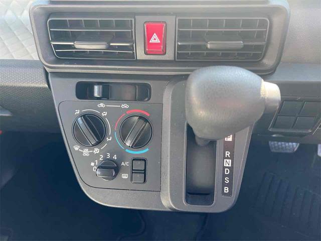 タント Ｌ　ＥＴＣ　バックカメラ　両側スライドドア　ナビ　クリアランスソナー　衝突被害軽減システム　キーレスエントリー　アイドリングストップ　ＣＶＴ　ＥＳＣ　ＣＤ　Ｂｌｕｅｔｏｏｔｈ（9枚目）