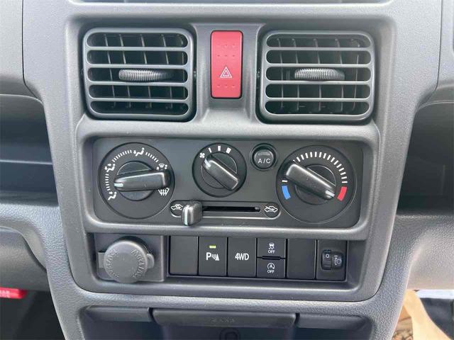 キャリイトラック ＫＣエアコン・パワステ　４ＷＤ　軽トラック　ＡＴ　クリアランスソナー　アイドリングストップ　ＥＳＣ　エアコン　パワーウィンドウ　パワーステアリング（7枚目）