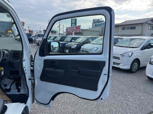キャリイトラック ＫＣエアコン・パワステ　４ＷＤ　軽トラック　ＡＴ　クリアランスソナー　アイドリングストップ　ＥＳＣ　エアコン　パワーウィンドウ　パワーステアリング（29枚目）