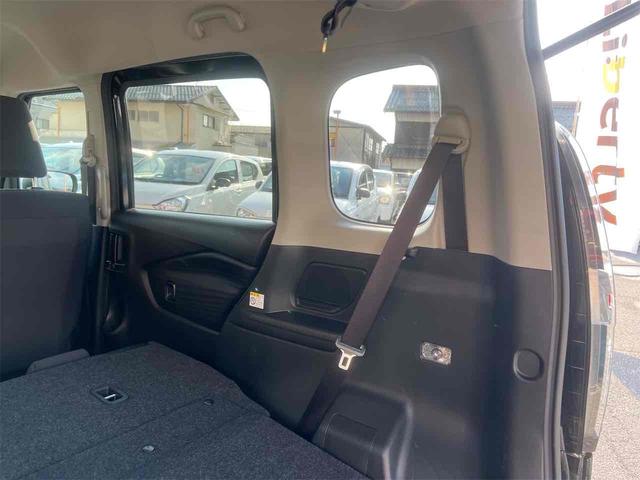 ソリオ Ｇ　両側スライドドア　クリアランスソナー　レーンアシスト　衝突被害軽減システム　スマートキー　電動格納ミラー　ウォークスルー　ＣＶＴ　盗難防止システム　衝突安全ボディ　ＡＢＳ　ＥＳＣ　エアコン（31枚目）