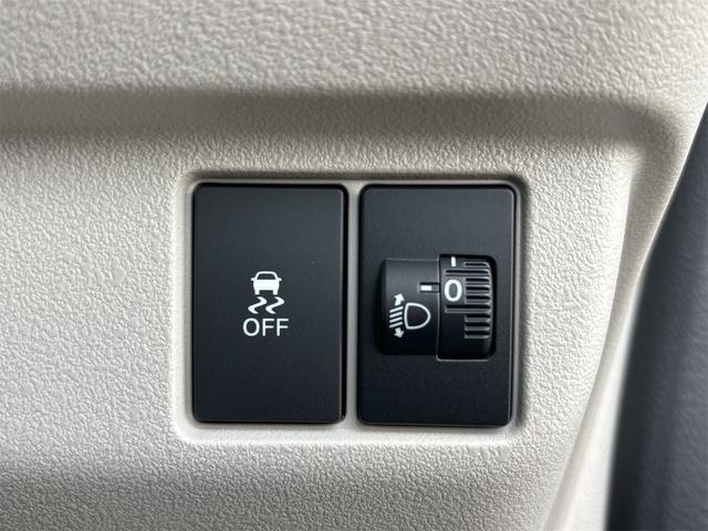 N-BOX ベースグレード バックカメラ 両側スライド・片側電動 クリアランスソナー オートクルーズコントロール レーンアシスト オートライト スマートキー アイドリングストップ 電動格納ミラー シートヒーター ベンチシート(9枚目)