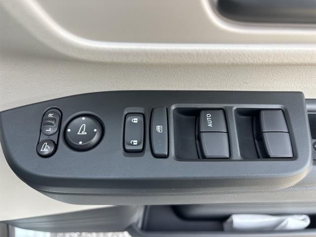 N-BOX ベースグレード バックカメラ 両側スライド・片側電動 クリアランスソナー オートクルーズコントロール レーンアシスト オートライト スマートキー アイドリングストップ 電動格納ミラー シートヒーター ベンチシート(13枚目)