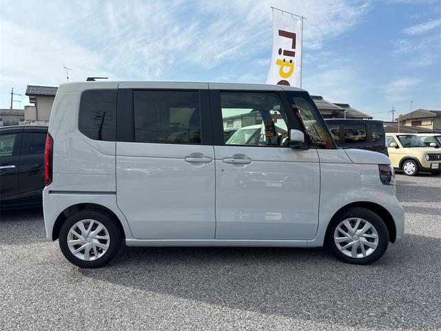 N-BOX ベースグレード バックカメラ 両側スライド・片側電動 クリアランスソナー オートクルーズコントロール レーンアシスト オートライト スマートキー アイドリングストップ 電動格納ミラー シートヒーター ベンチシート(16枚目)