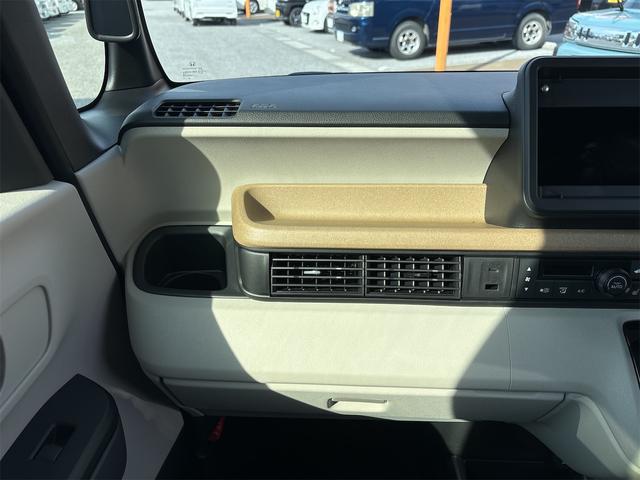 N-BOX ベースグレード バックカメラ 両側スライド・片側電動 クリアランスソナー オートクルーズコントロール レーンアシスト オートライト スマートキー アイドリングストップ 電動格納ミラー シートヒーター ベンチシート(38枚目)