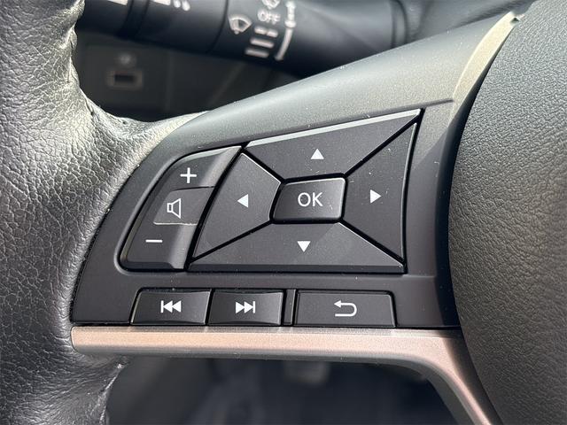 デイズ 　バックカメラ　クリアランスソナー　オートライト　スマートキー　アイドリングストップ　電動格納ミラー　シートヒーター　ベンチシート　ＣＶＴ　ＥＳＣ　アルミホイール　エアコン　パワーステアリング（12枚目）