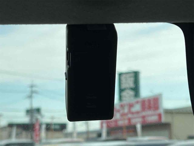 ルーミー カスタムＧ－Ｔ　ＥＴＣ　バックカメラ　ナビ　ＴＶ　両側電動スライドドア　クリアランスソナー　オートクルーズコントロール　衝突被害軽減システム　アルミホイール　オートマチックハイビーム　オートライト（11枚目）