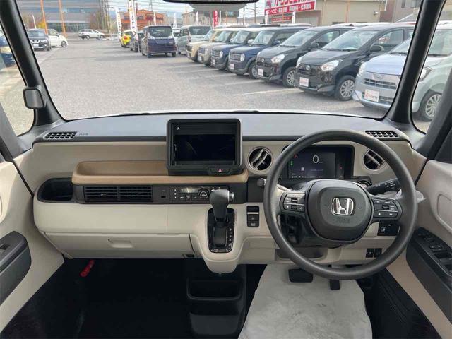 Ｎ－ＢＯＸ ベースグレード　バックカメラ　両側スライド・片側電動　クリアランスソナー　オートクルーズコントロール　レーンアシスト　オートライト　スマートキー　電動格納ミラー　ベンチシート　ＣＶＴ　ＥＳＣ　チップアップシート（5枚目）