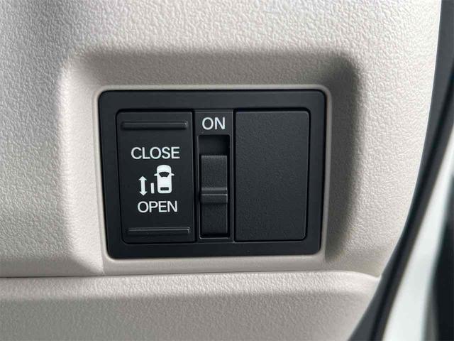 Ｎ－ＢＯＸ ベースグレード　バックカメラ　両側スライド・片側電動　クリアランスソナー　オートクルーズコントロール　レーンアシスト　オートライト　スマートキー　電動格納ミラー　ベンチシート　ＣＶＴ　ＥＳＣ　チップアップシート（9枚目）