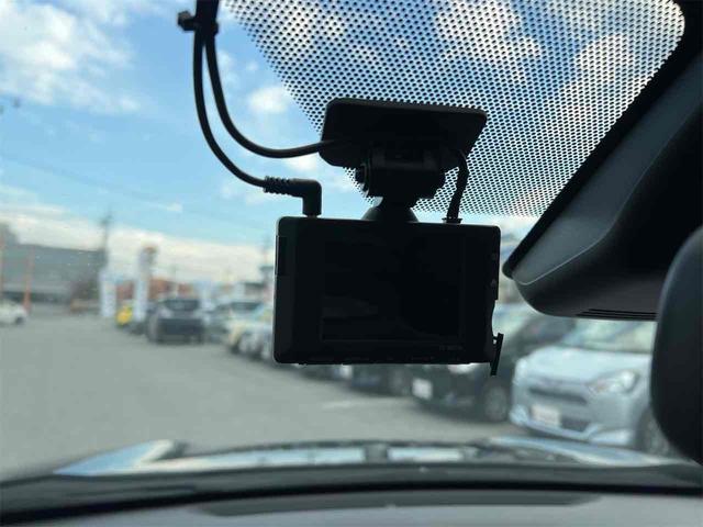 ヤリスクロス ハイブリッドZ ディスプレイオーディオ ETC 全周囲カメラ オートクルーズコントロール レーンアシスト パワーシート 衝突被害軽減システム ナビ オートマチックハイビーム オートライト LEDヘッドランプ(13枚目)