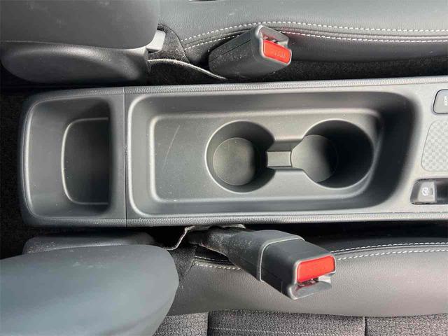 ヤリスクロス ハイブリッドZ ディスプレイオーディオ ETC 全周囲カメラ オートクルーズコントロール レーンアシスト パワーシート 衝突被害軽減システム ナビ オートマチックハイビーム オートライト LEDヘッドランプ(45枚目)