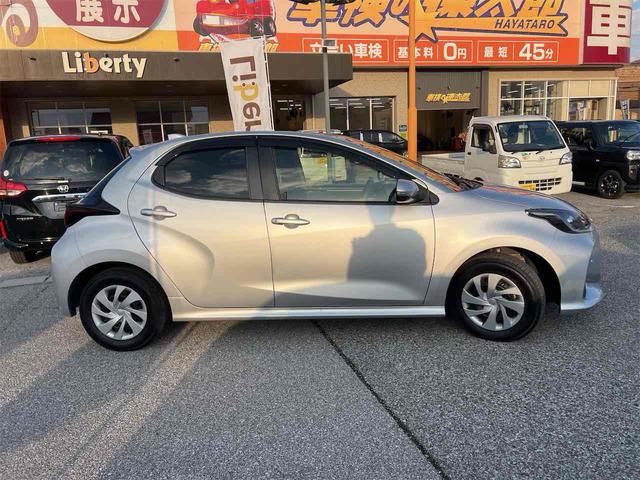 ヤリス Ｘ　バックカメラ　ナビ　レーンアシスト　衝突被害軽減システム　オートマチックハイビーム　オートライト　キーレスエントリー　電動格納ミラー　ＣＶＴ　盗難防止システム　衝突安全ボディ（17枚目）