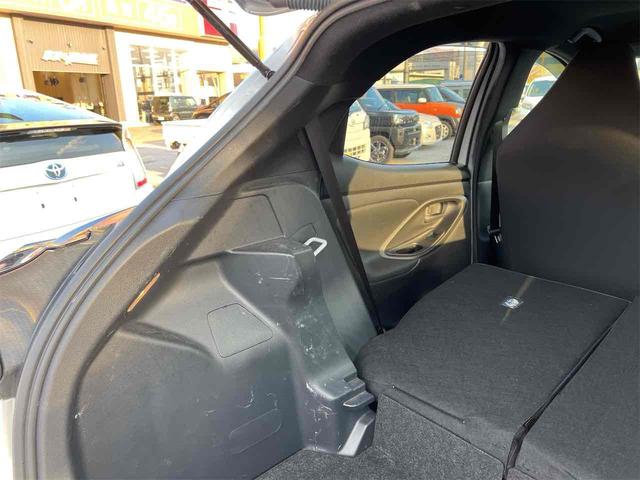 ヤリス Ｘ　バックカメラ　ナビ　レーンアシスト　衝突被害軽減システム　オートマチックハイビーム　オートライト　キーレスエントリー　電動格納ミラー　ＣＶＴ　盗難防止システム　衝突安全ボディ（34枚目）