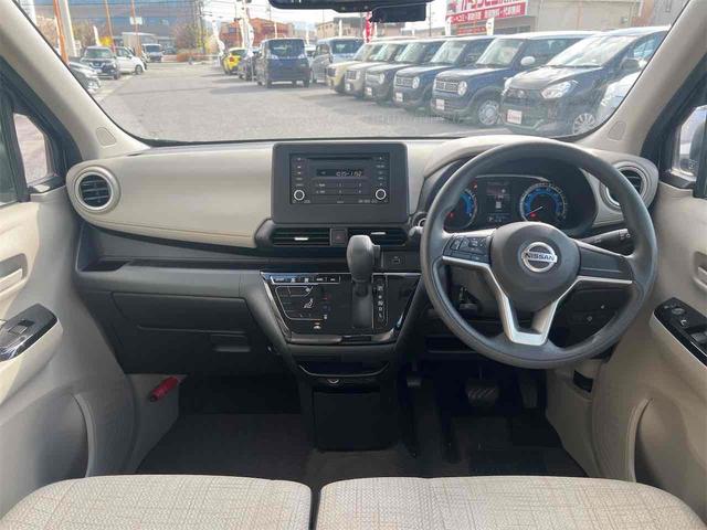 デイズ Ｘ　バックカメラ　スマートキー　アイドリングストップ　電動格納ミラー　ベンチシート　ＣＶＴ　ＣＤ　アルミホイール　エアコン　パワーステアリング（5枚目）