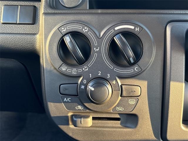 アルト L クリアランスソナー レーンアシスト 衝突被害軽減システム キーレスエントリー アイドリングストップ 電動格納ミラー シートヒーター CVT 盗難防止システム ABS ESC 衝突安全ボディ エアコン(7枚目)