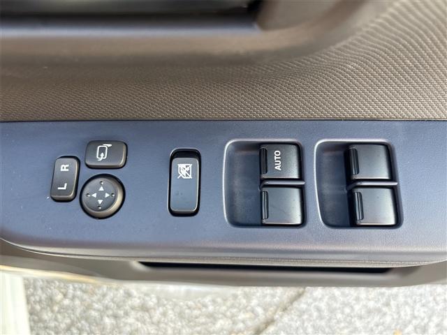 アルト L クリアランスソナー レーンアシスト 衝突被害軽減システム キーレスエントリー アイドリングストップ 電動格納ミラー シートヒーター CVT 盗難防止システム ABS ESC 衝突安全ボディ エアコン(11枚目)