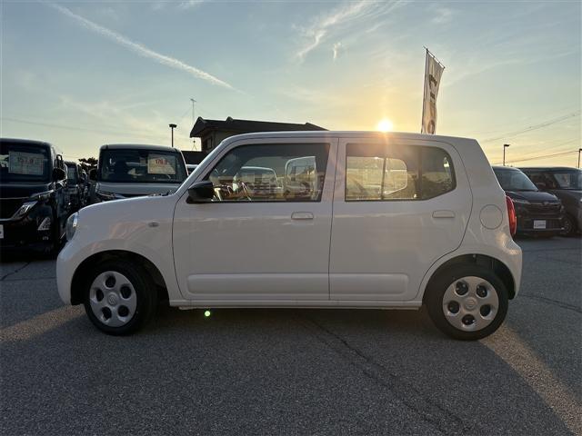 アルト L クリアランスソナー レーンアシスト 衝突被害軽減システム キーレスエントリー アイドリングストップ 電動格納ミラー シートヒーター CVT 盗難防止システム ABS ESC 衝突安全ボディ エアコン(20枚目)