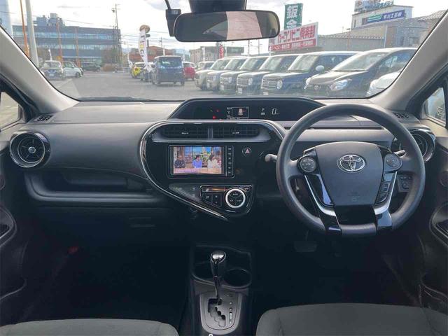 トヨタ アクア 5枚目