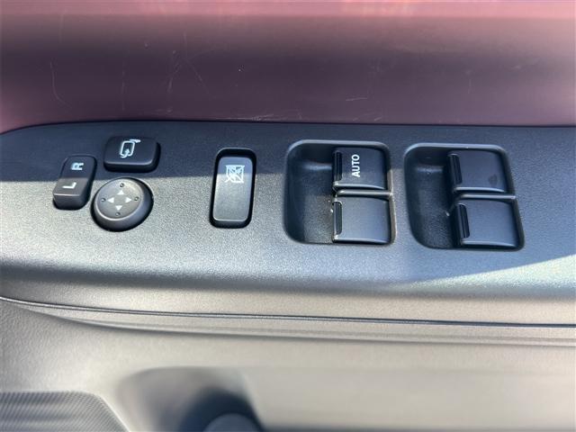 スペーシアカスタム ハイブリッドGS 両側スライド・片側電動 クリアランスソナー オートクルーズコントロール レーンアシスト 衝突被害軽減システム LEDヘッドランプ スマートキー アイドリングストップ 電動格納ミラー シートヒーター(13枚目)