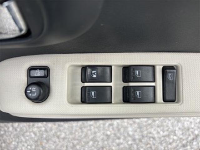 ダイハツ ミラココア 13枚目