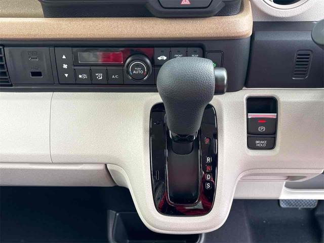 ホンダ N-BOX 8枚目