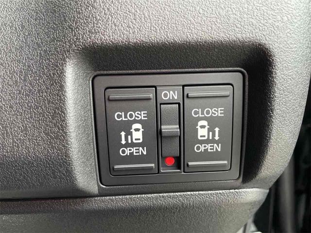 ホンダ Ｎ－ＢＯＸカスタム 12枚目