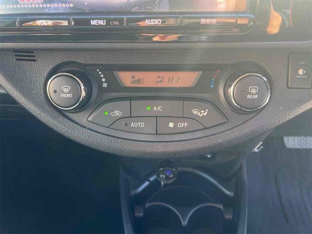 ヴィッツ ハイブリッドU スポーティパッケージ ETC バックカメラ TV オートクルーズコントロール レーンアシスト 衝突被害軽減システム アルミホイール オートマチックハイビーム スマートキー 電動格納ミラー シートヒーター(11枚目)