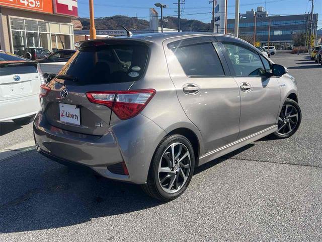 ヴィッツ ハイブリッドU スポーティパッケージ ETC バックカメラ TV オートクルーズコントロール レーンアシスト 衝突被害軽減システム アルミホイール オートマチックハイビーム スマートキー 電動格納ミラー シートヒーター(21枚目)