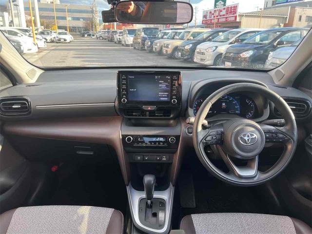 ヤリスクロス Ｚ　純正ディスプレイオーディオ　ＥＴＣ　全周囲カメラ　クリアランスソナー　オートクルーズコントロール　レーンアシスト　パワーシート　衝突被害軽減システム　オートマチックハイビーム　ＬＥＤヘッドランプ（9枚目）