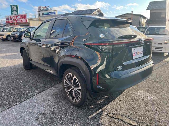 ヤリスクロス Ｚ　純正ディスプレイオーディオ　ＥＴＣ　全周囲カメラ　クリアランスソナー　オートクルーズコントロール　レーンアシスト　パワーシート　衝突被害軽減システム　オートマチックハイビーム　ＬＥＤヘッドランプ（21枚目）