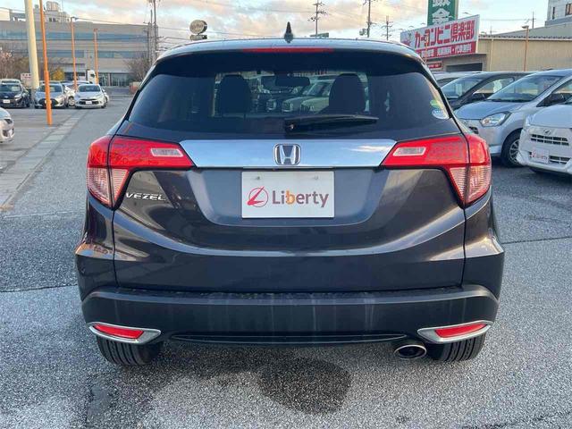 ヴェゼル Ｘ　ＥＴＣ　バックカメラ　オートクルーズコントロール　レーンアシスト　衝突被害軽減システム　ナビ　ＴＶ　オートライト　ＬＥＤヘッドランプ　アルミホイール　スマートキー（19枚目）