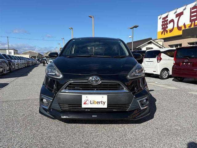 シエンタ Ｇ　ＥＴＣ　バックカメラ　ナビ　ＴＶ　レーンアシスト　衝突被害軽減システム　両側電動スライドドア　オートマチックハイビーム　スマートキー　アイドリングストップ　電動格納ミラー　シートヒーター　３列シート（12枚目）