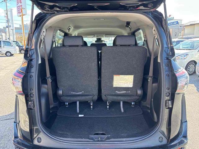 シエンタ Ｇ　ＥＴＣ　バックカメラ　ナビ　ＴＶ　レーンアシスト　衝突被害軽減システム　両側電動スライドドア　オートマチックハイビーム　スマートキー　アイドリングストップ　電動格納ミラー　シートヒーター　３列シート（19枚目）