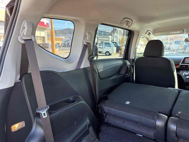 シエンタ Ｇ　ＥＴＣ　バックカメラ　ナビ　ＴＶ　レーンアシスト　衝突被害軽減システム　両側電動スライドドア　オートマチックハイビーム　スマートキー　アイドリングストップ　電動格納ミラー　シートヒーター　３列シート（33枚目）